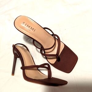 Simmi London Heels NWOT